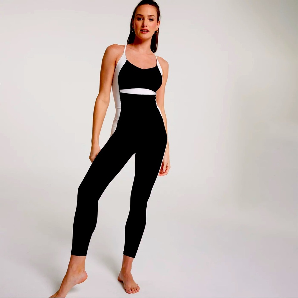 CALIA by Carrie Underwood Black and White Women's Inspire Athletic Jumpsuit- XS - Picture 2 of 4